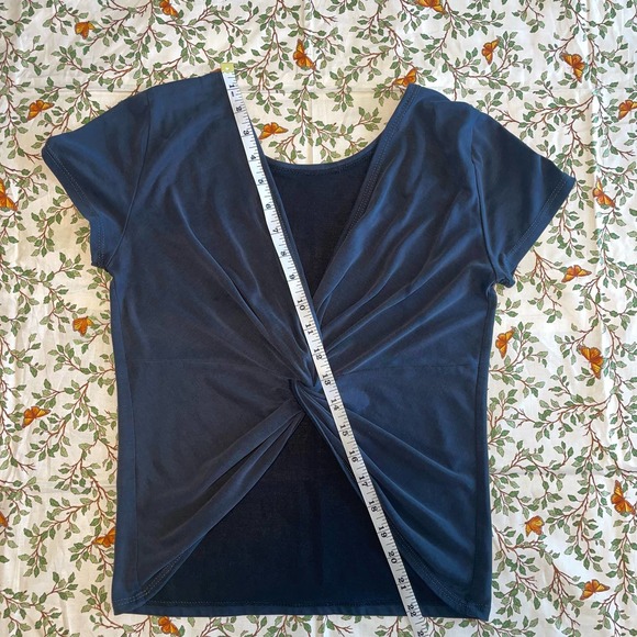 Women’s summer twisted crop top - Picture 5 of 5